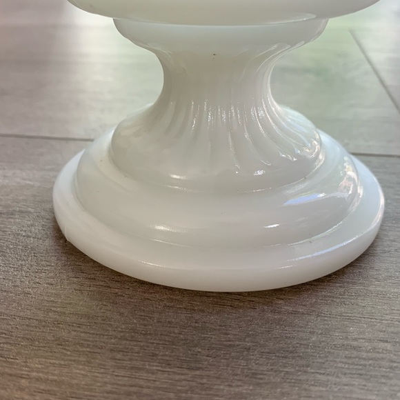 EO Brody milk glass planter - Picture 3 of 7
